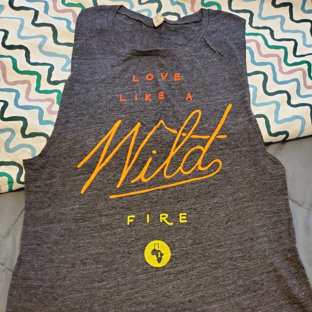 'Love like a wild fire' muscle tank